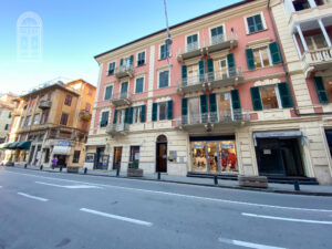 rapallo ampio appartamento centralissimo